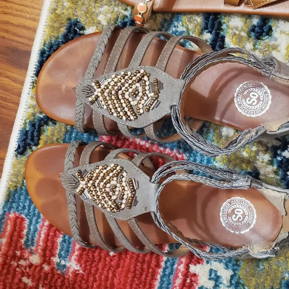Lot of 6 pair of sandals - Picture 5 of 8
